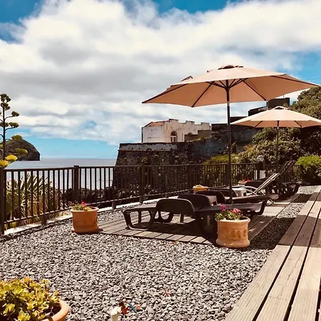 A By The Sea * Vila Franca do Campo