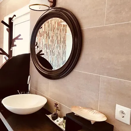 A By The Sea Vila Franca do Campo