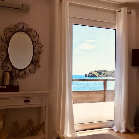 A By The Sea منزل للإقامة *