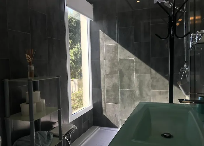 A By The Sea Pansiyon Vila Franca do Campo